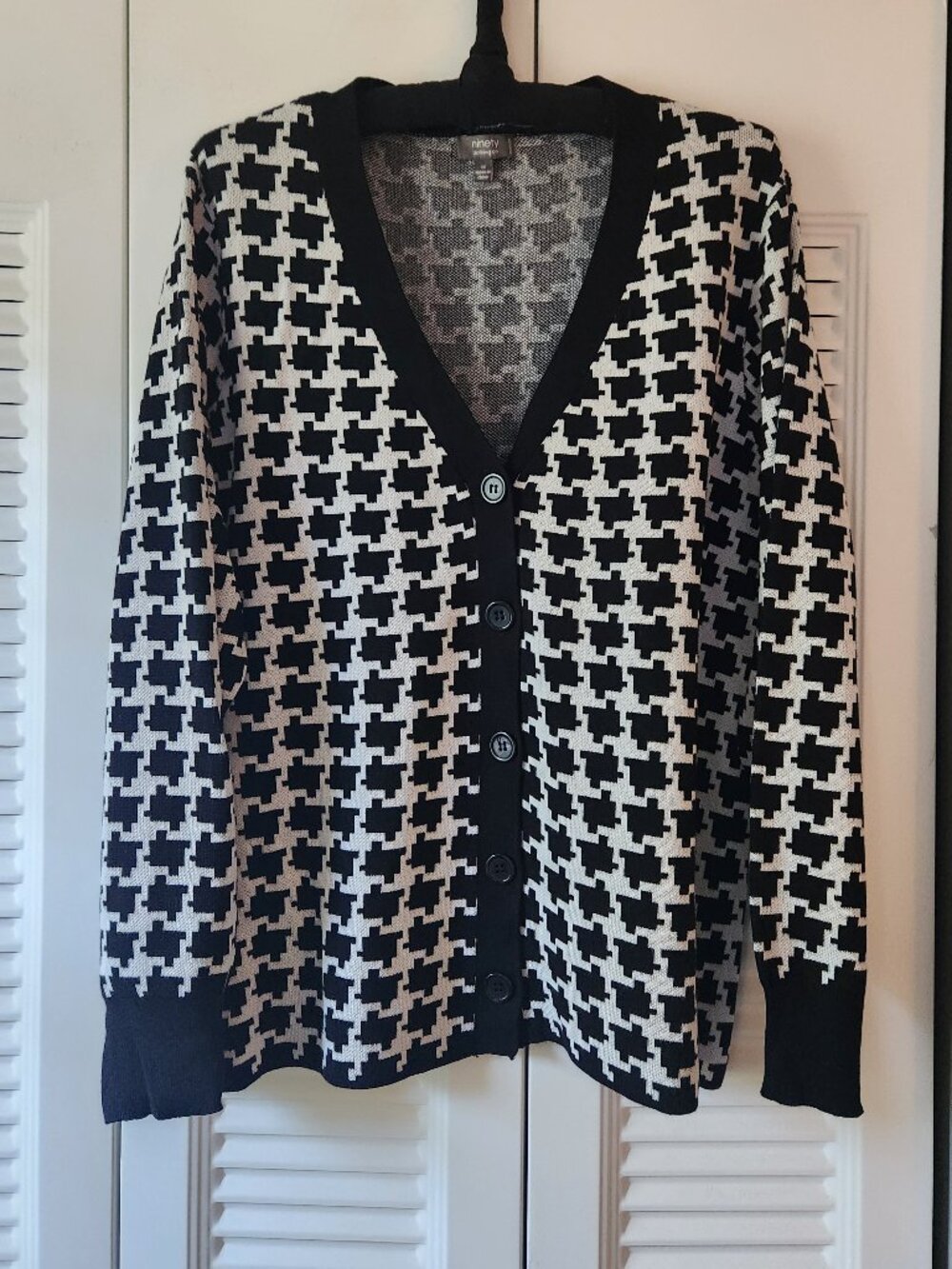 Ninety Clothing Company Black and White Houndstooth Cardigan Sweater 1X
